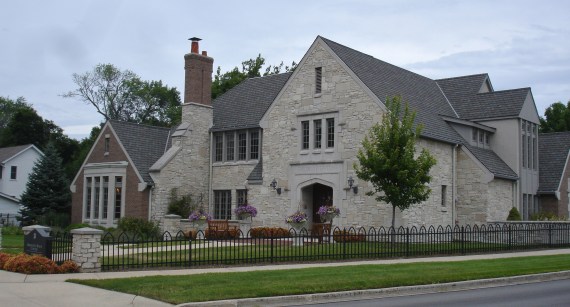 It looks overcast, but the clouds parted and a choir of angels descended as we approached the building...or at least that's what it sounded like.